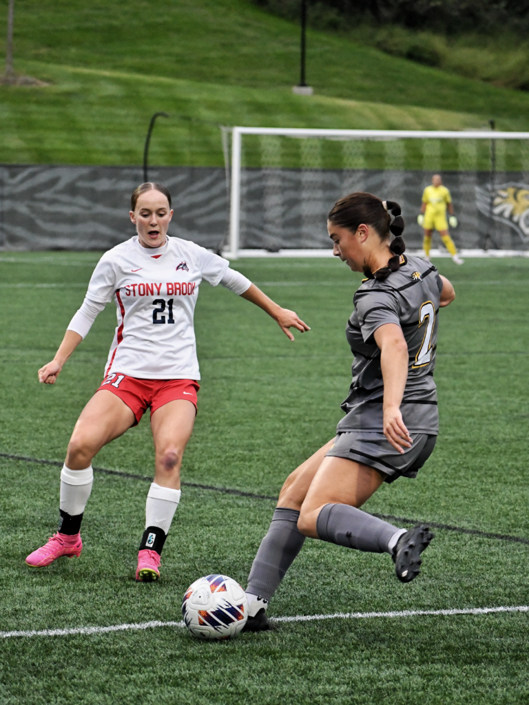 Towson women’s soccer stays atop CAA standings in win over Stony Brook